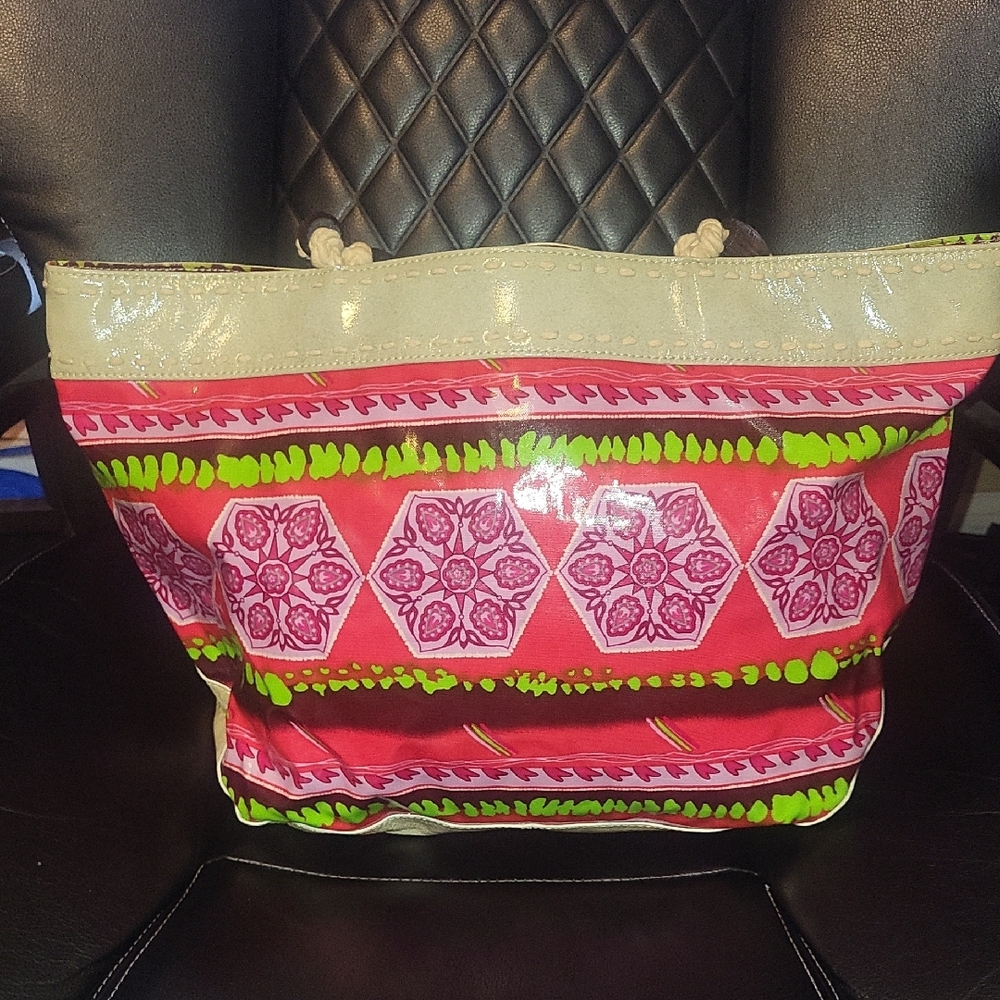TRACY REESE- PLENTY- Vibrant Multicolor Tote with Wooden Handles - Picture 3 of 11